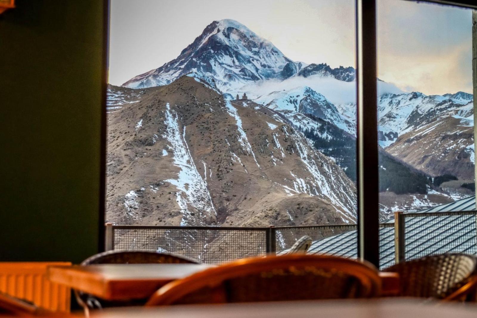 Hotel Misty Mountain Stepantsminda Exterior photo